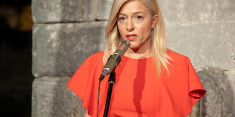 Fotografije sa svečanog otvaranja Tivatskog književnog ljeta 2023