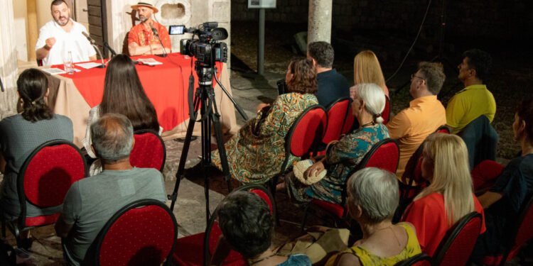 Fotografije sa svečanog otvaranja Tivatskog književnog ljeta 2023