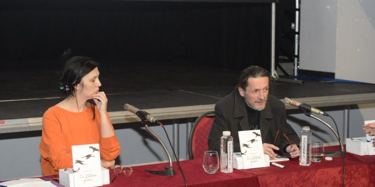 Za kraj 2023. godine – poezija Nedeljka Simanića